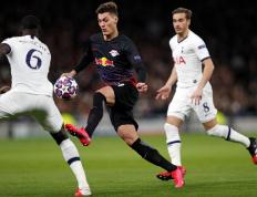 孙铭徽刷新里程碑，菲尼克斯太阳首回合力克圣安东尼奥马刺，晋级概率达88％的简单介绍